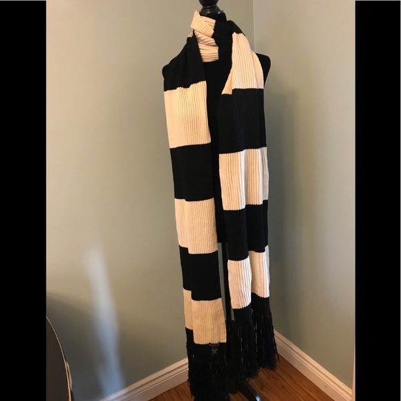 Club Monaco Accessories - Club Monaco 100% merino wool statement scarf 8 Ft!